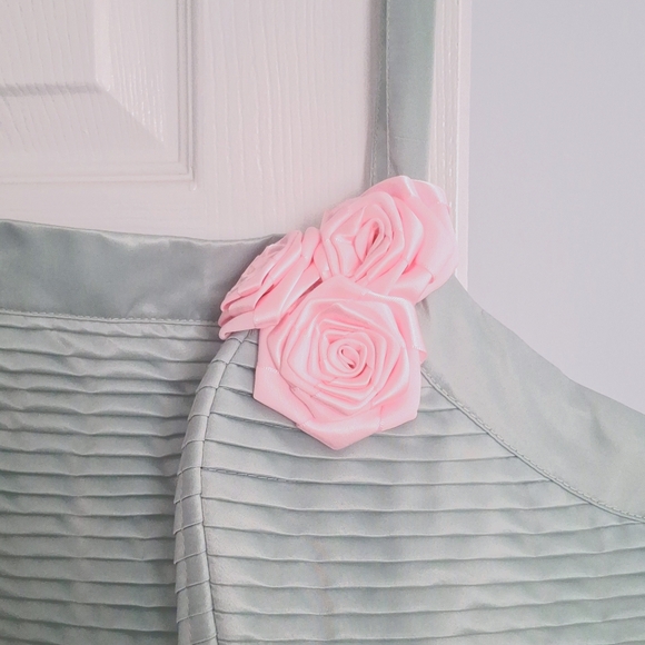 Unique Vintage Dresses & Skirts - DONATED
